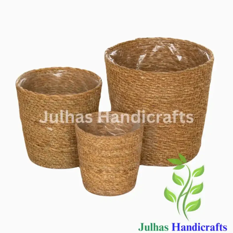 CONICAL BASKET WITH PLASTIC LINING