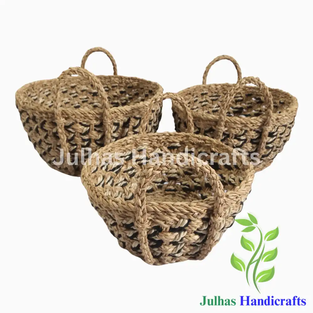 Weaving Design Roudn Basket With Long Handle JH WEAVING DESIGN ROUND BASKET WITH LONG HANDLE - Image 1